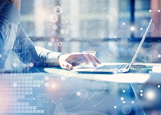 Professional using the network uptime meaning for his business