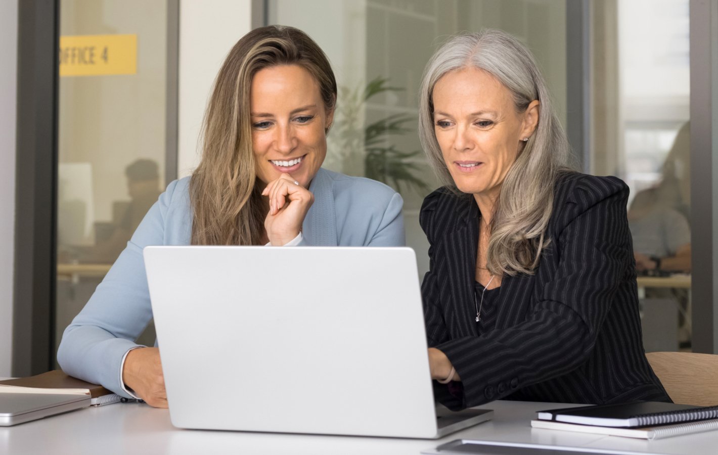 JH-Article-DigitalBanking-DigitalBankingPlatformChecklist-RDPImage-1420x900