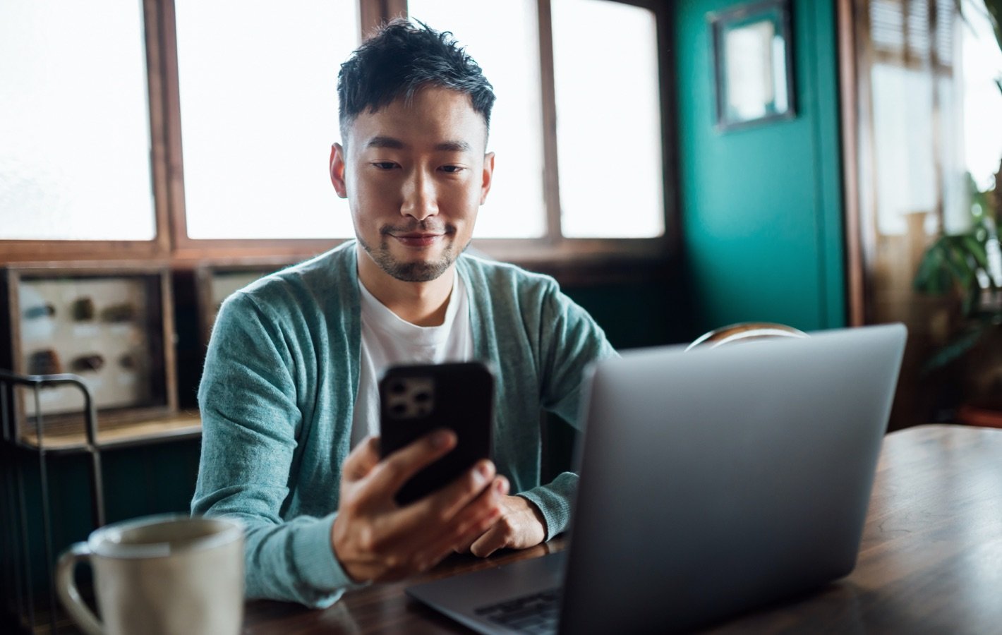 JH-Brand-DigitalFrontDoor-FY26-RDP-TransformAccountholderExperienceArticle-1420x900