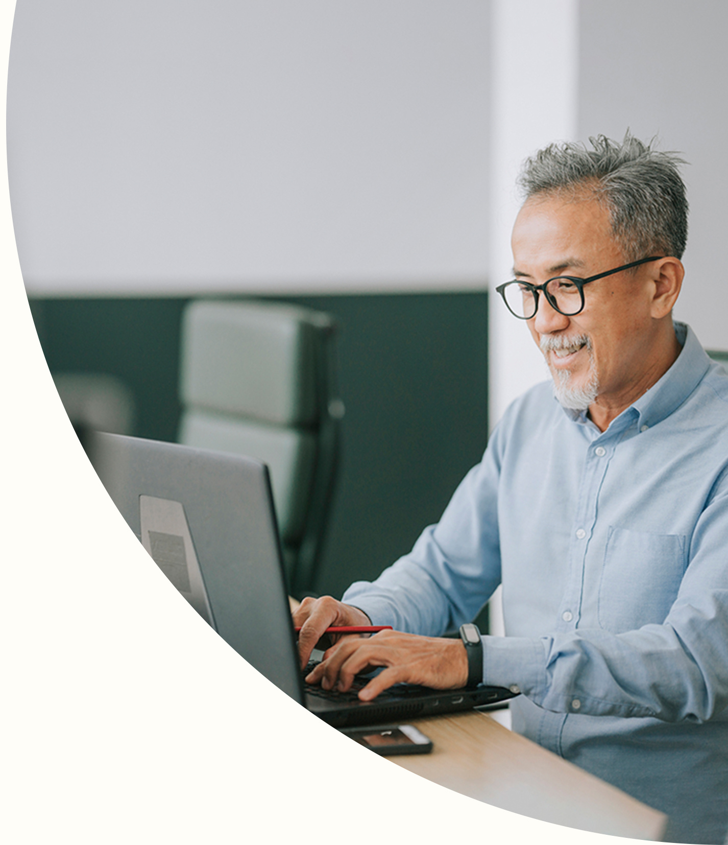 website-hosted-online-payments-businesses-cap-page-hero2x