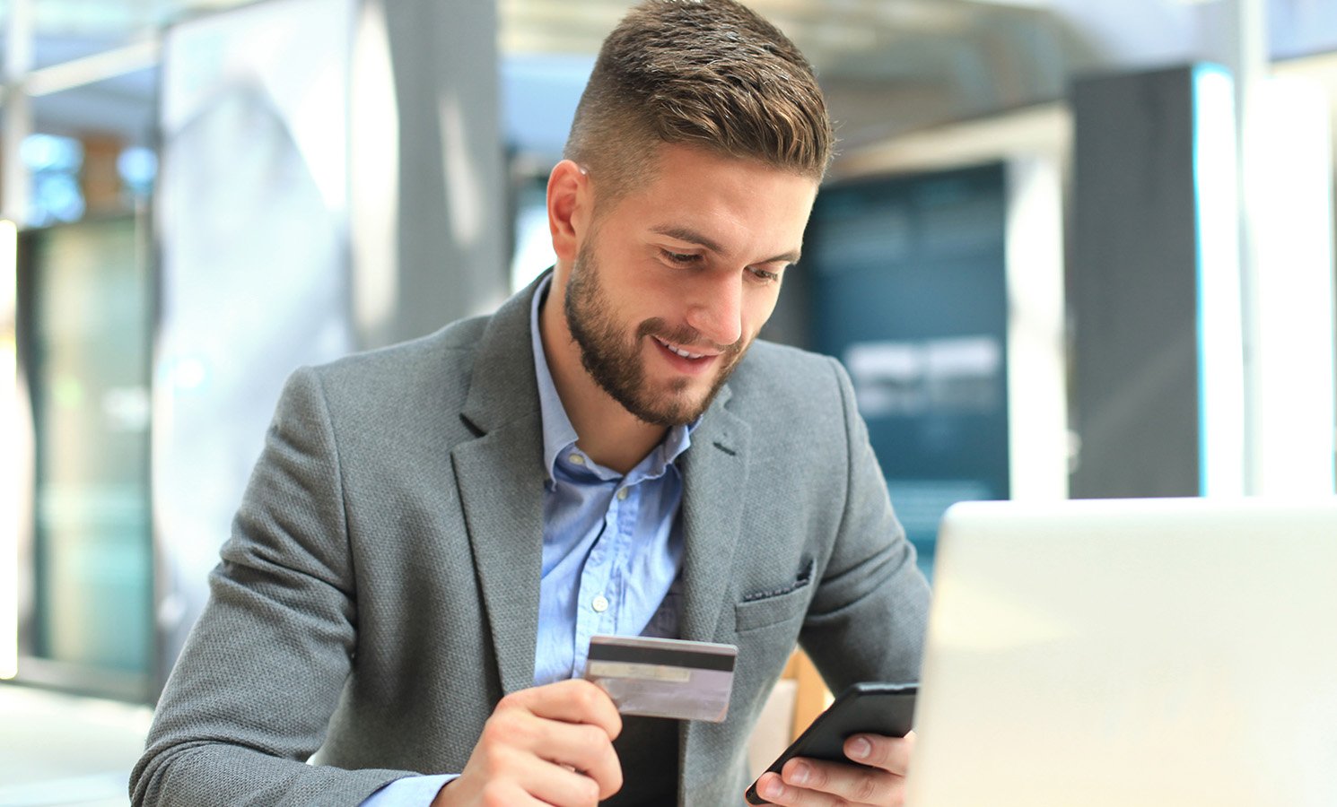 JH-Brand-RDP-Payments-Article-5QuestionsAboutPaymentsCardAnalytics-1420x900