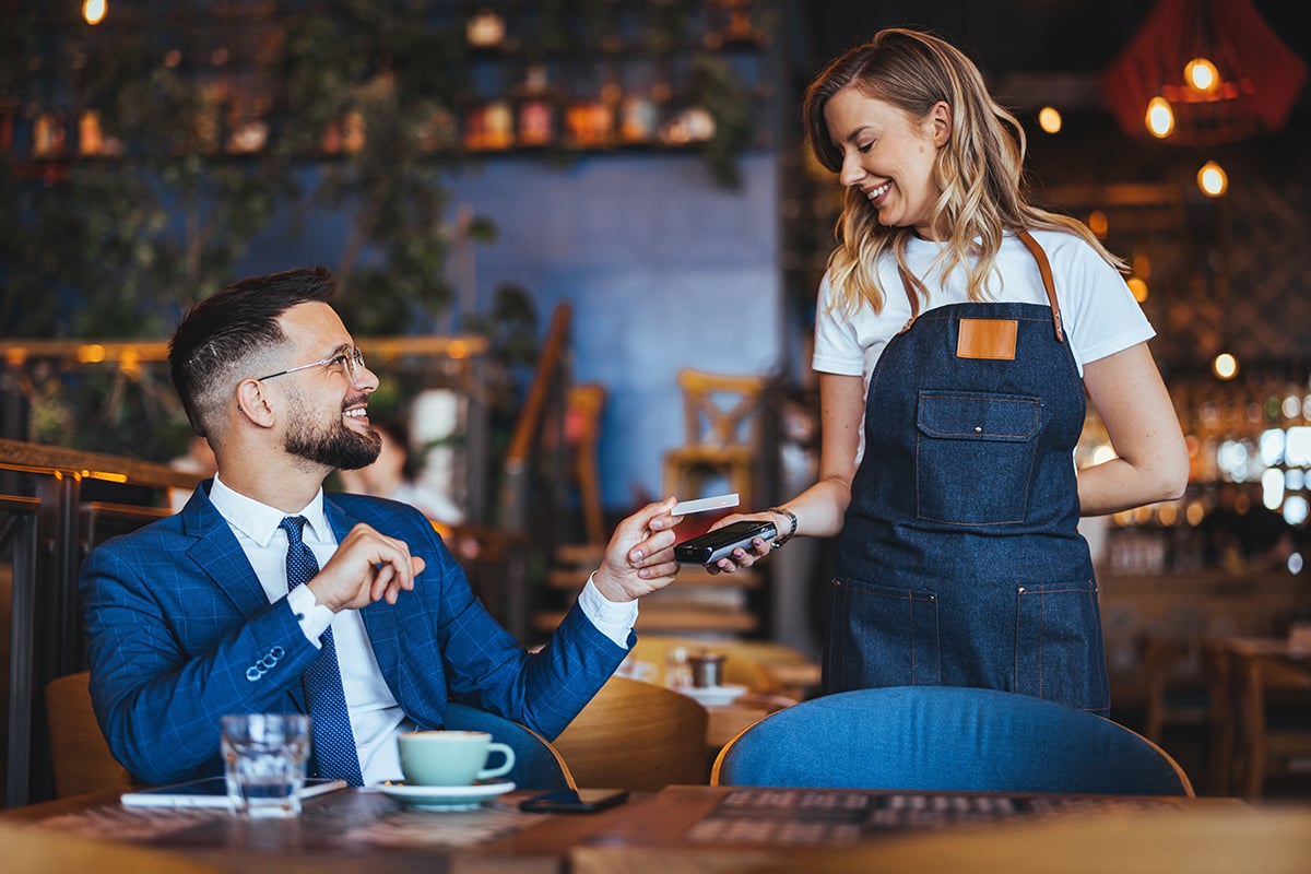 customer-using-card-payment image