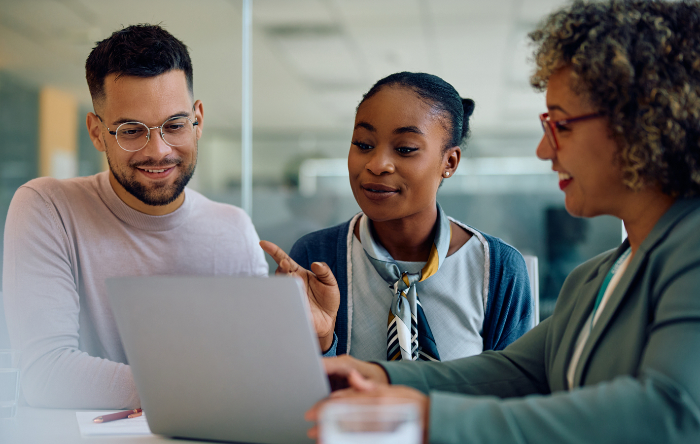 JH-Brand-RelationshipsMatter-FY26-WhitePaper-RDPImage-Hero-1420x900