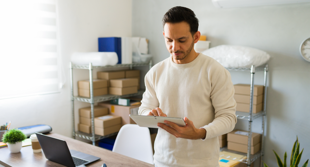 JH-DigitalBanking-Website-ProductPage-BannoAddOns-Autobooks-610x330@2x